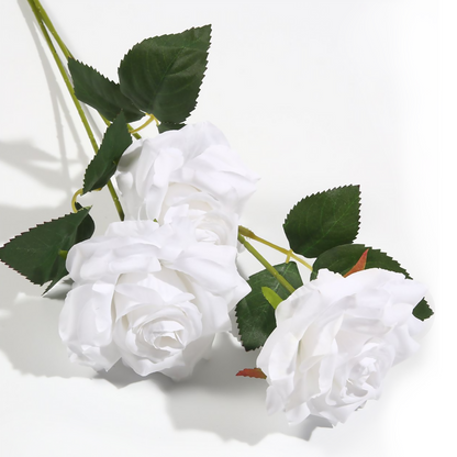 3 rosas blancas rizadas en forma de corazón de 72 cm